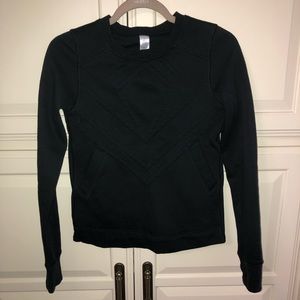 Ivivva black long sleeve shirt/sweatshirt